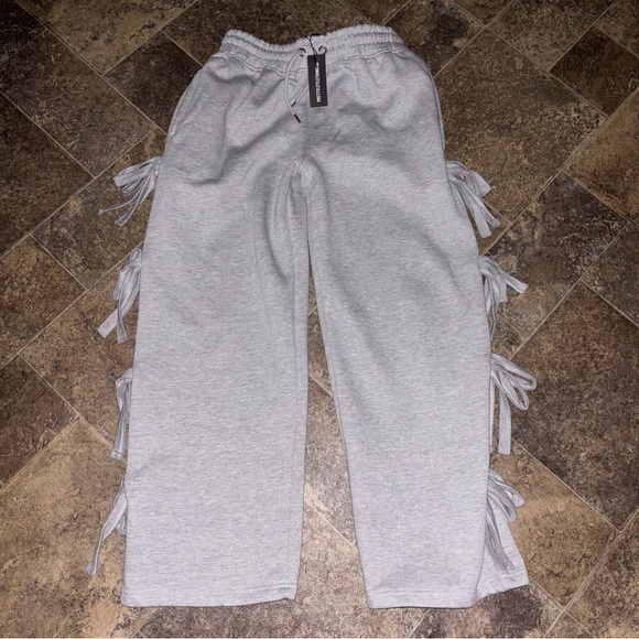 PrettyLittleThing Pants - NWT Prettylittlething Petite wide leg joggers with bow details